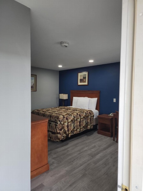 Budget Inn Horseheads image 10
